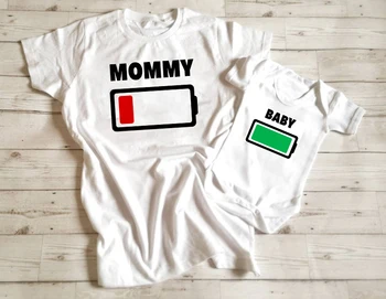 1PC Tėtis, Mama ir Kūdikis Atitikimo Marškinėliai Tuščia baterija Lygiai Tees Baterijos įkrovos Marškinėliai Tėtis ir Man Atitikimo T-Shirt