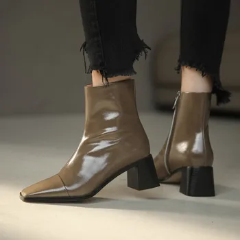 GPOKHDS 2020 moterų batai minkštas Lakinės odos užtrauktukų žiemos trumpas pliušinis aukšti kulniukai moterų batai šalis suknelę, dydis 34