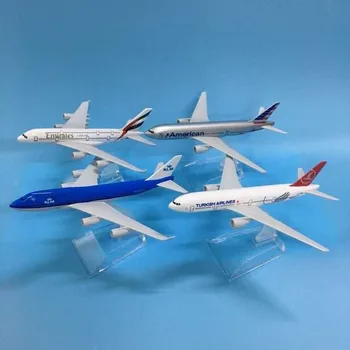 JASON TUTU Plokštumos Modelio Lėktuvo Modelis Turkija Boeing 777 Orlaiviai Modelis Diecast Metal 1:400 Emirates 
