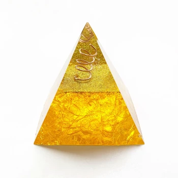 Natūralaus Akmens Žetonų Orgone Piramidės formos Akmuo citrinas rašė Kristalų Energijos Gijimas Geltonas Kvarcas Dervos Statulėlės Namų Amatų 1pc Didmeninės