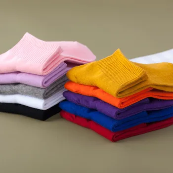 Naujų moteriškų medvilninių kojinių pavasarį ir vasarą vientisos spalvos Harajuku spalvos kojinių fabrikas didmeninė 6 poros
