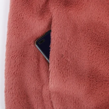Nerazzurri Plisuotos šviesos minkštas dirbtiniais kailių paltai moterims su gaubtu Skirted purus striukės moterims Moteriški plius dydis priklauso mados 2020 m.