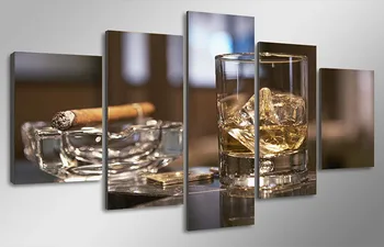 Rudas Gėrimas Iš Puodelio Su Cigarų ant Medinio Stalo Tapybos Drobė Spausdinimo ir Plakato Sienos Menas Stiklo Viskio, Vyno Lašas laivybos