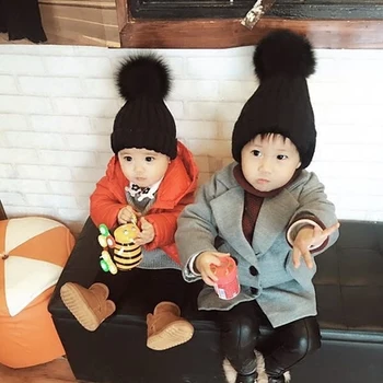 Rusijos Žiemos Kūdikių Moterys Vaikas Skrybėlę Nekilnojamojo Lapės Kailio Kepurės Mama Kūdikio kepurė su Pompon Šeimos Atitikimo Kepuraitė pūkų kamuoliuką Vaikai Bžūp Komplektai