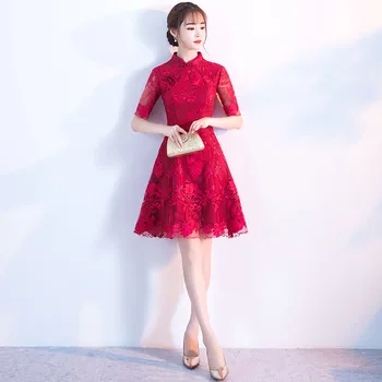 Tradicinės Kinų Nuotaka Vestuvių Raudona Qipao Suknelę, Pagerino Moterų Siuvinėjimo Gėlių Cheongsam Vestidos Elegantiškas Plonas Qipao XS-XXL