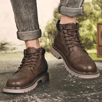 Vyrų tendencijos Britų stiliaus high-top įrankiai batai lengvas, kvėpuojantis vyriški batai dėvėti, atsparus laisvalaikio bateliai smūgio absorbcija