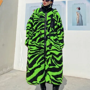 XUXI Moterų ėriukų vilna Švarkelis Mados Zebra Modelis Susiuvimo Kailis Streetwear Gauti Juosmens Tirštėti Žiemos 2021 FZ3638