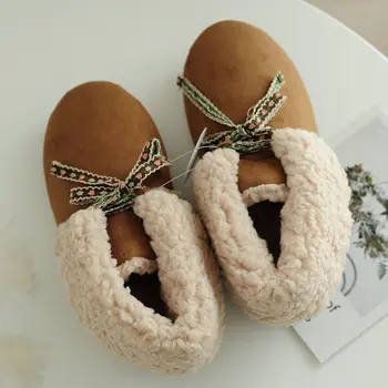 Žiemą Vienas dydis 24.5 naujas stilius Šiltas šlepetes medvilnės batai patalpų grindų namų Ne slysti ėriukų moterų šlepetės suaugusiųjų batai